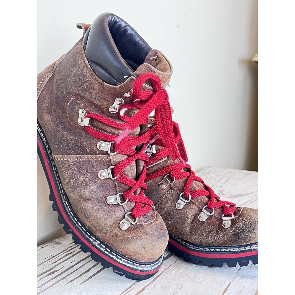 Vintage Town & Country Classic Suede & Leather Hiking Boots Vibram Soles 7.5”
